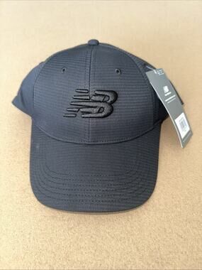New Balance men's classic structured hat 3D embroidered logo Mono Black